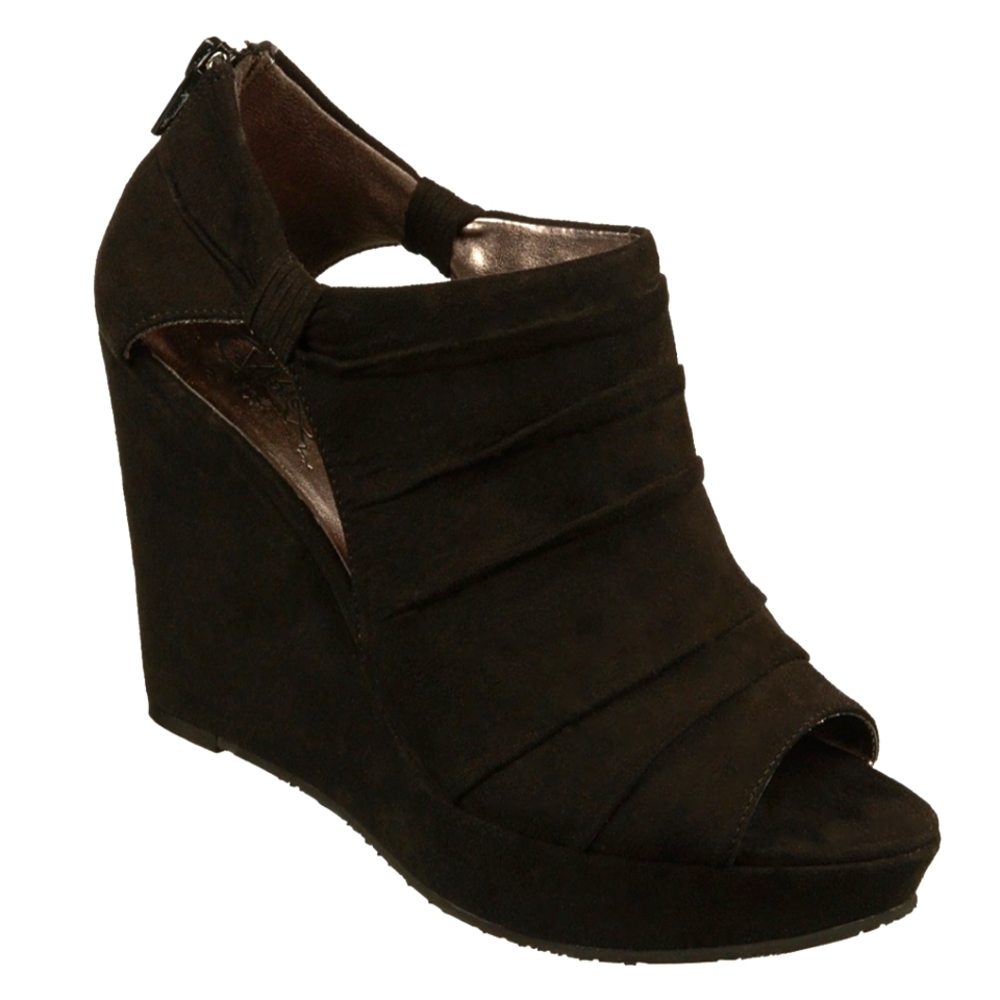 NWT Carlos by Carlos Santana Black Suede Clary Wedges.
